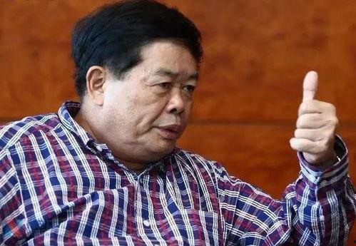 员工爆料曹德旺视频播放,揭秘福耀玻璃背后的真实故事