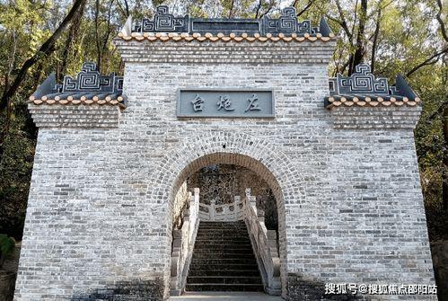 伯爵府吃瓜日常云碑赋免费,揭秘吃瓜日常背后的云碑赋传奇