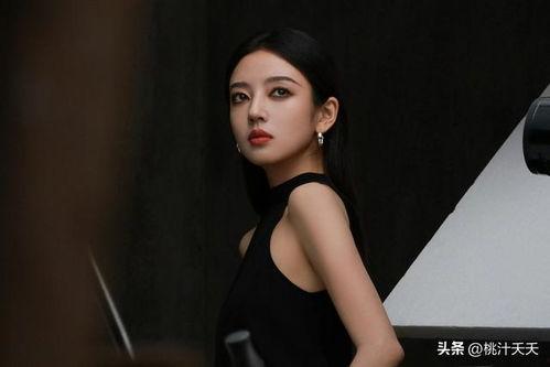 何瑞贤前女友爆料视频,揭秘背后惊人真相