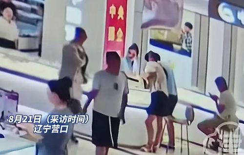 金店柜姐爆料事件视频大全,揭秘事件视频背后的惊人真相