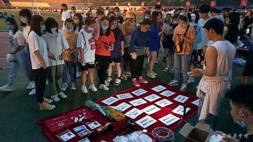 西安摆地摊爆料事件视频,街头经济与城市管理冲突的现场实录