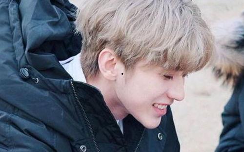 娱乐爆料蔡徐坤恋情视频,甜蜜互动引粉丝热议